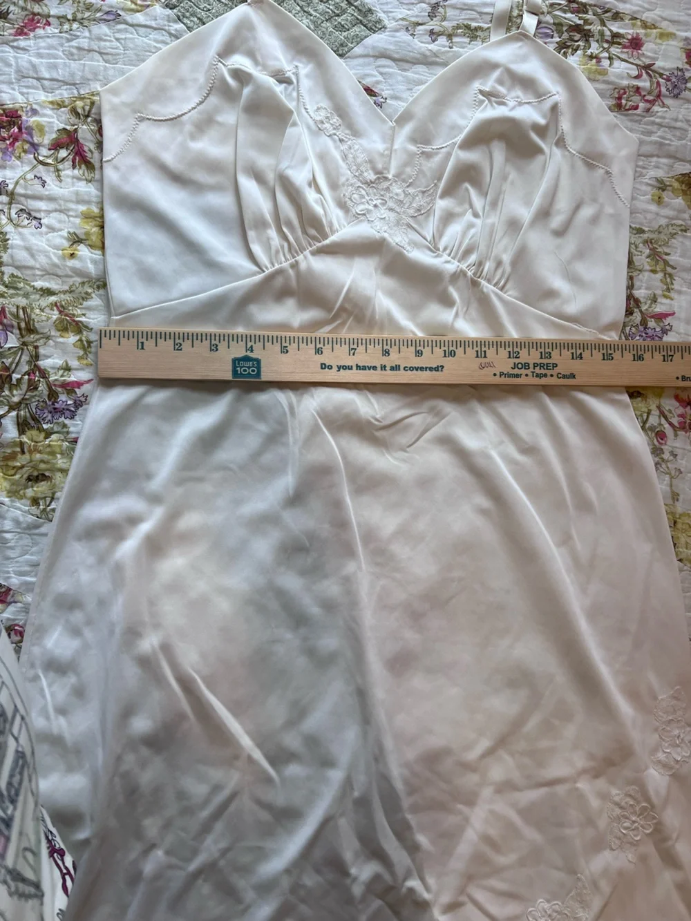 VTG Ivory White Full Slip Dress Floral Lace Embroidered Scallop Medium